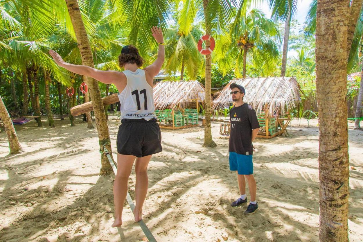 Playa 506 Beachfront Hostel Puerto Viejo de Talamanca 外观 照片