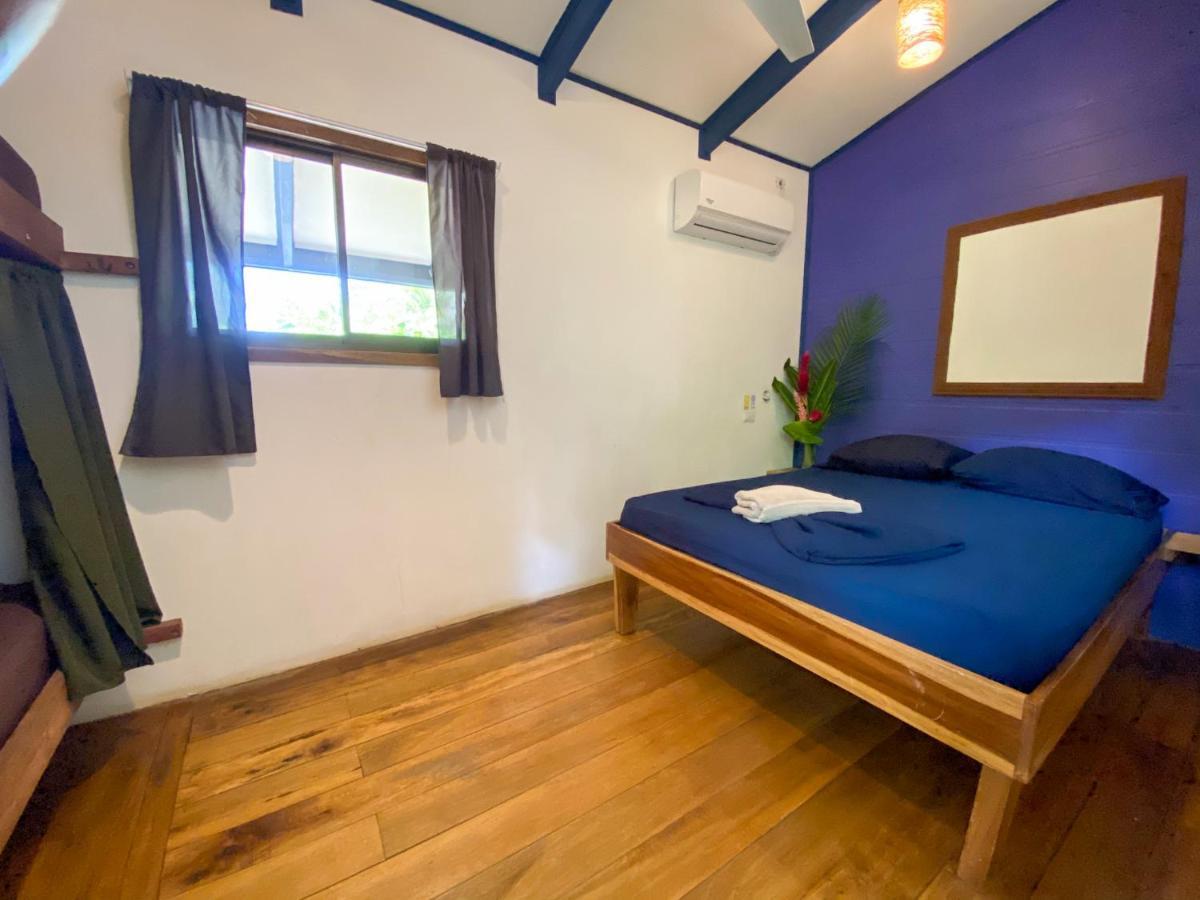 Playa 506 Beachfront Hostel Puerto Viejo de Talamanca 外观 照片