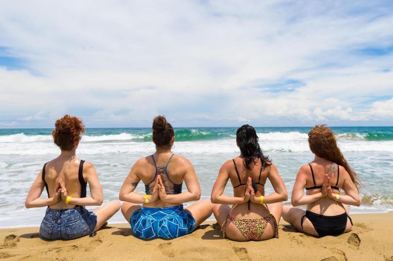 Playa 506 Beachfront Hostel Puerto Viejo de Talamanca 外观 照片