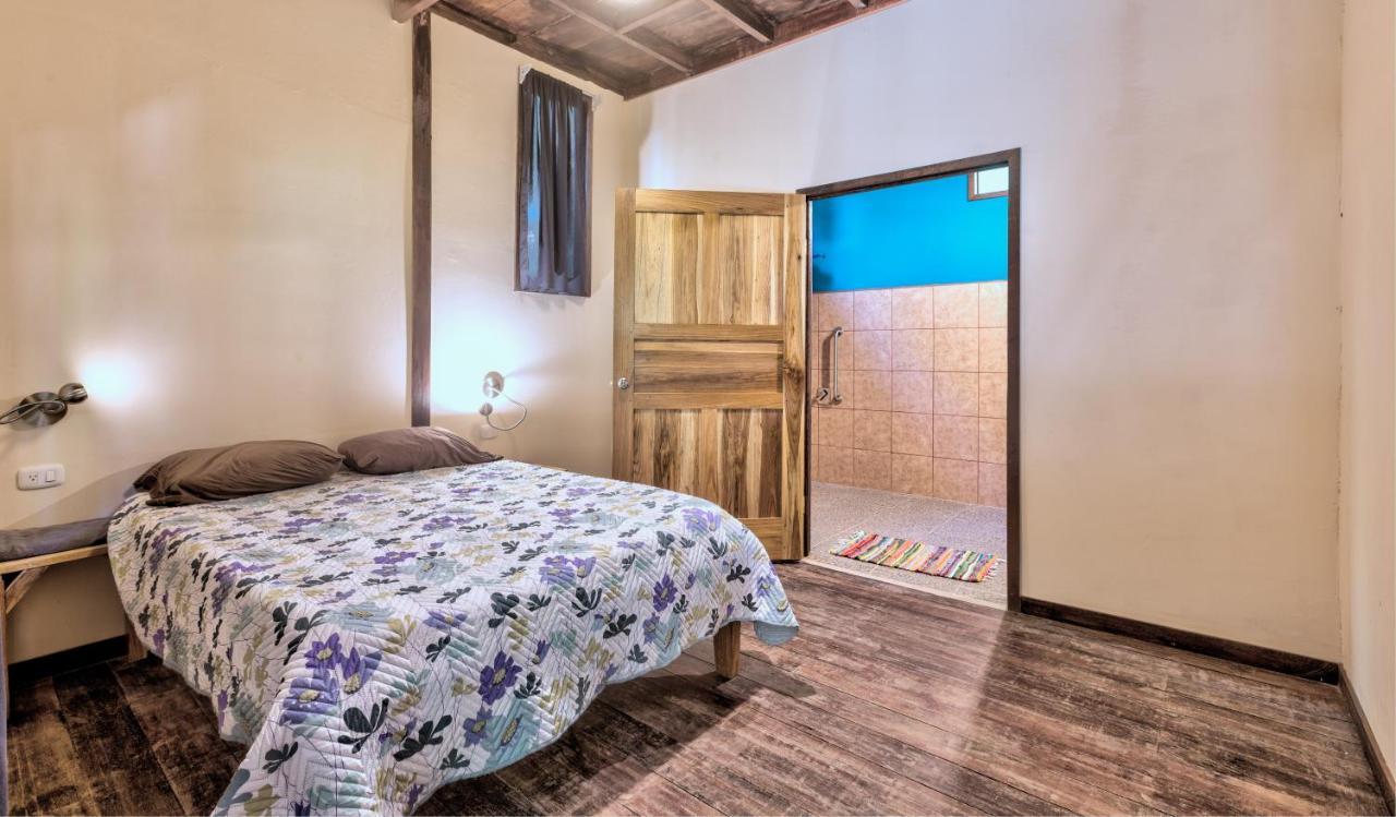 Playa 506 Beachfront Hostel Puerto Viejo de Talamanca 外观 照片